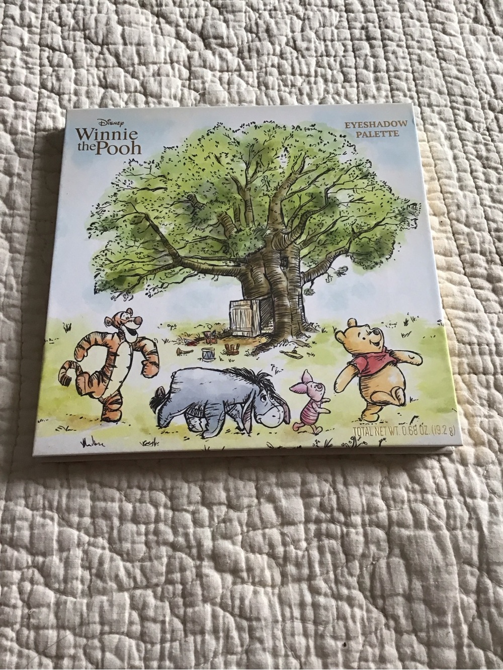 New Disney Winnie the Pooh Eyeshadow Palette - Pink, Brown, Red Hues